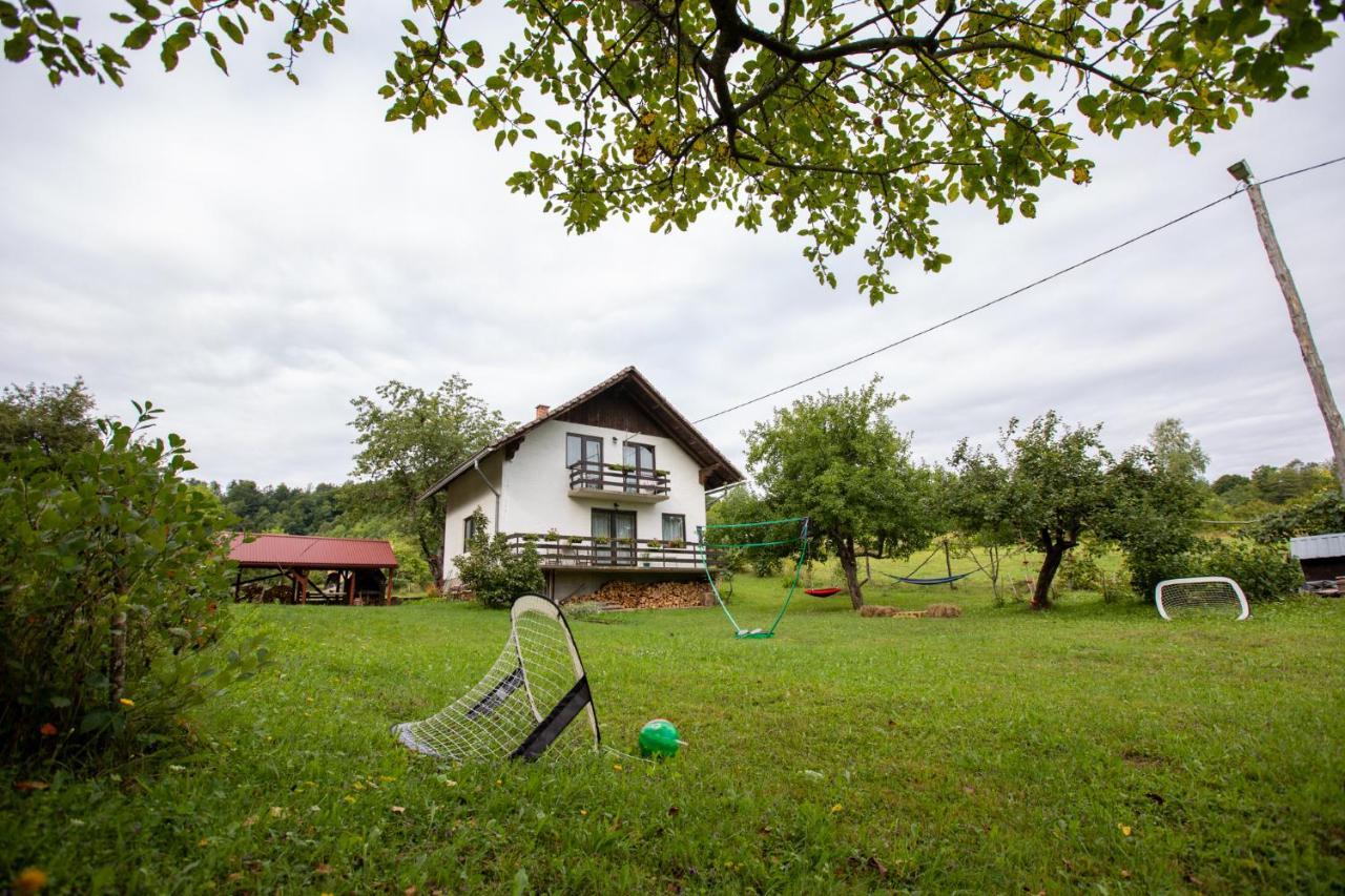 Holiday House On The Riverside Ogulin Exterior foto
